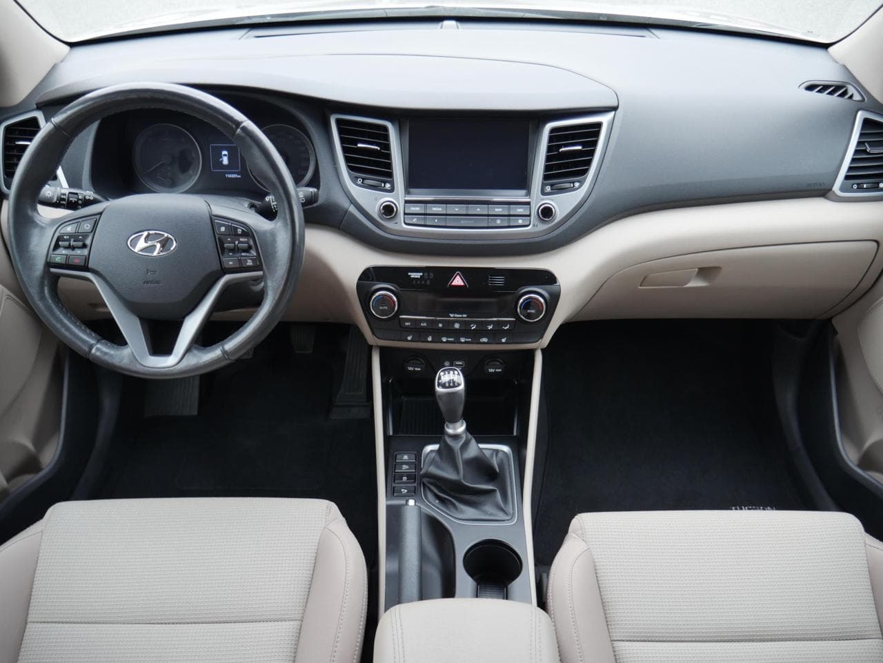 2015 Hyundai TUCSON - 8