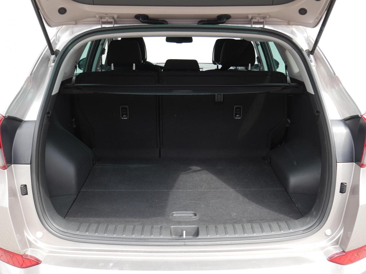 2016 Hyundai TUCSON - 12
