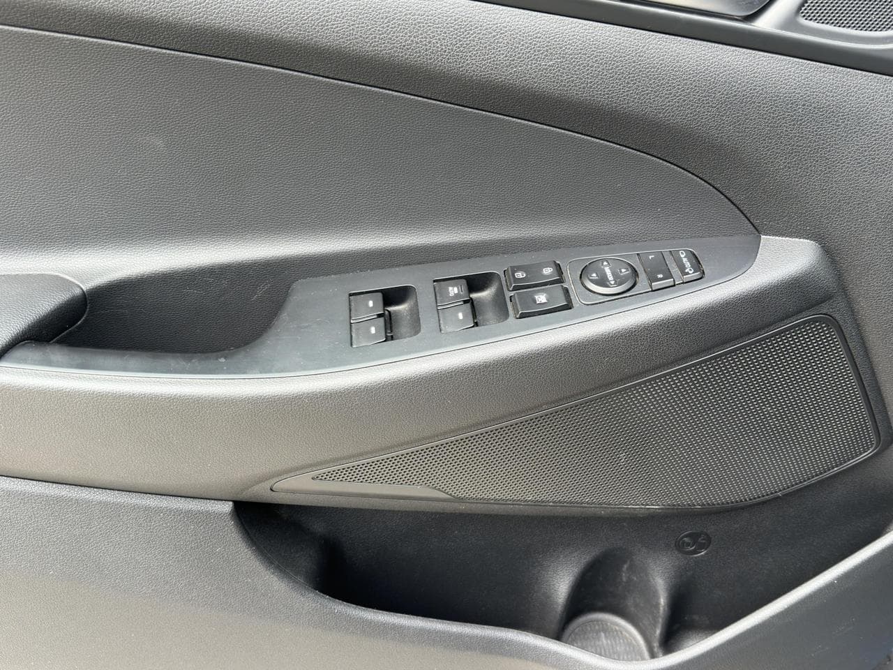 2016 Hyundai TUCSON - 11