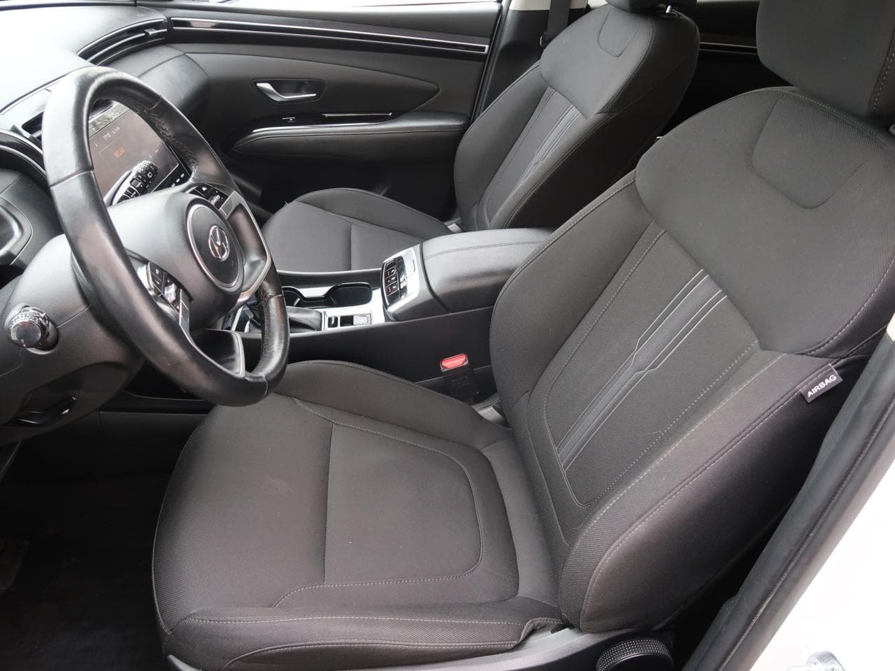 2022 Hyundai TUCSON - 17