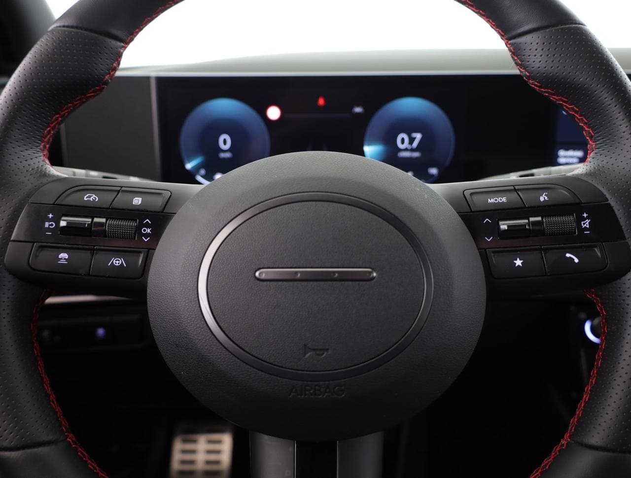 2025 Hyundai TUCSON - 14