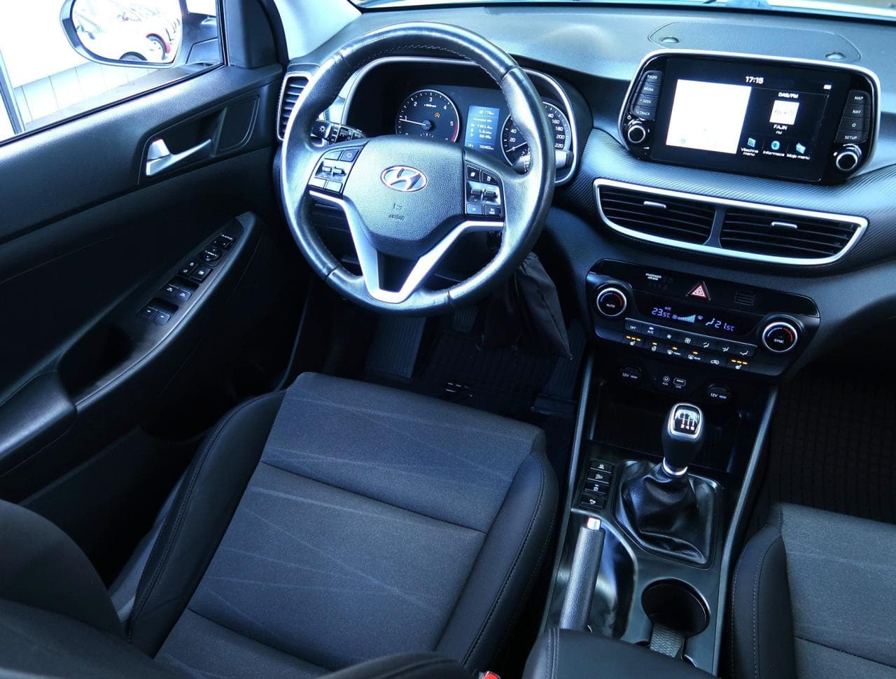 2019 Hyundai TUCSON - 16