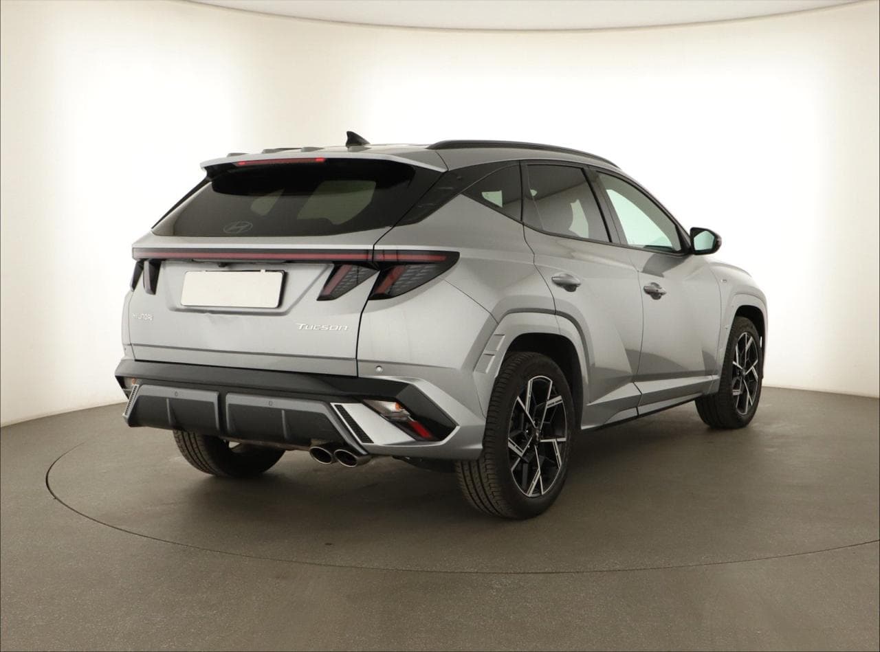 2025 Hyundai TUCSON - 12