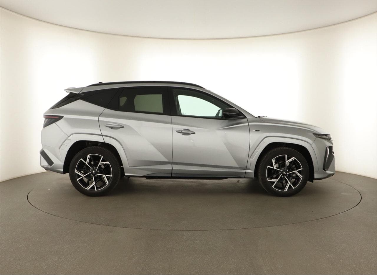 2025 Hyundai TUCSON - 14