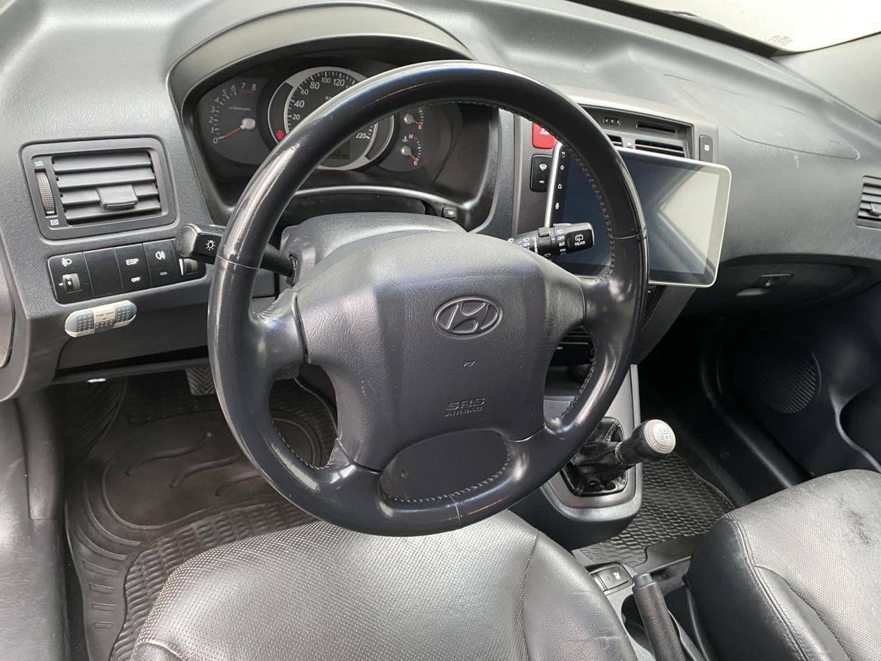 2006 Hyundai TUCSON - 12