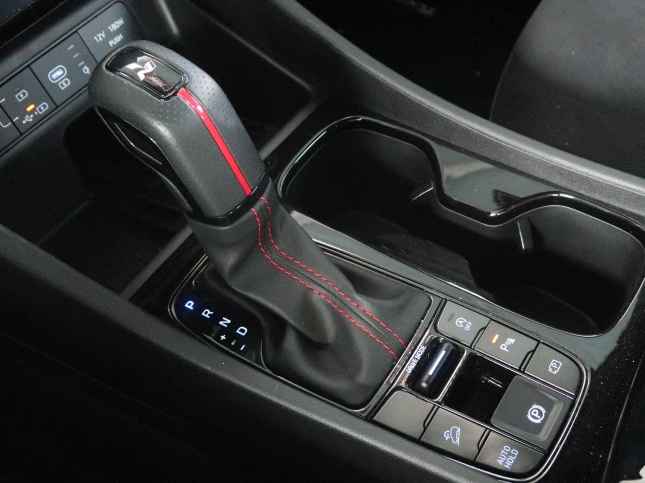 2025 Hyundai TUCSON - 18
