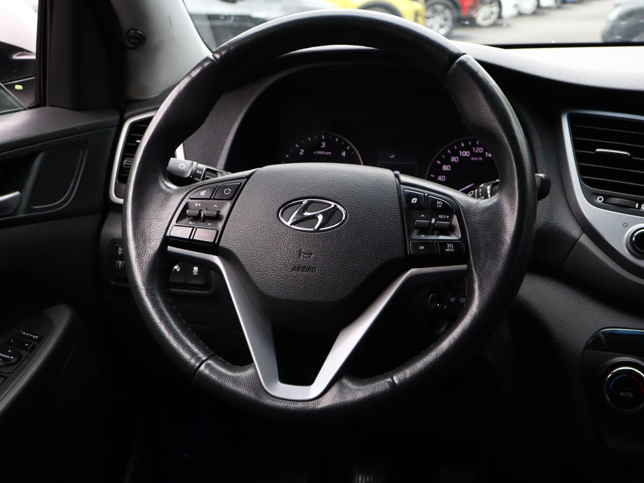 2016 Hyundai TUCSON - 19