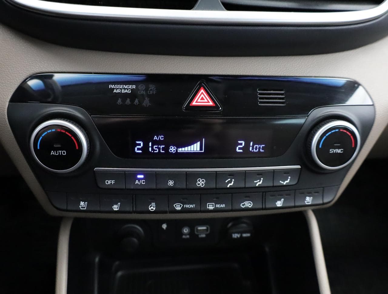 2018 Hyundai TUCSON - 16