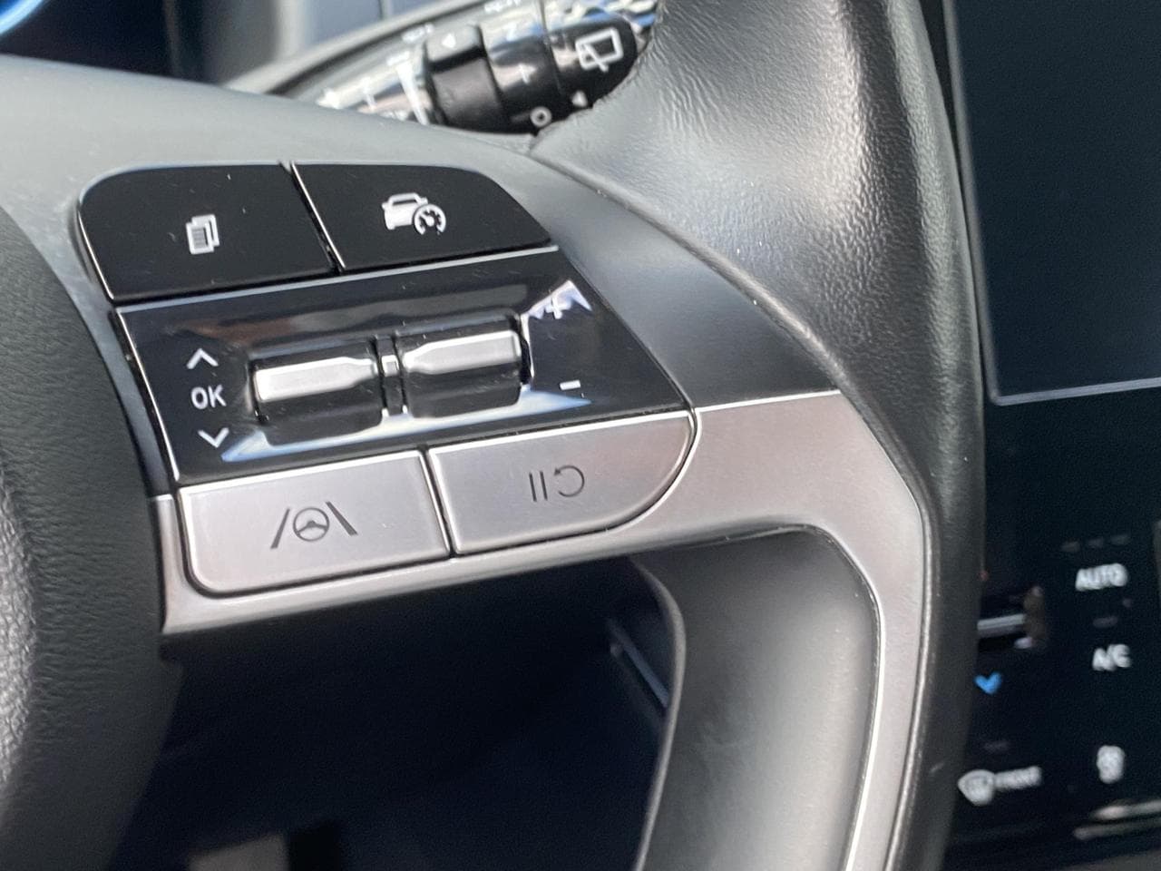 2022 Hyundai TUCSON - 14