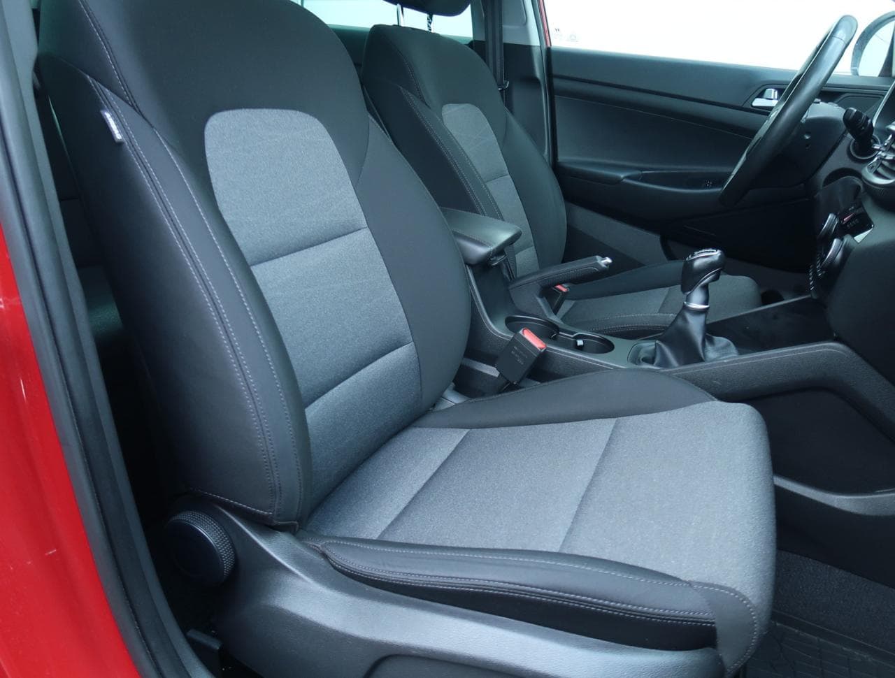 2019 Hyundai TUCSON - 12