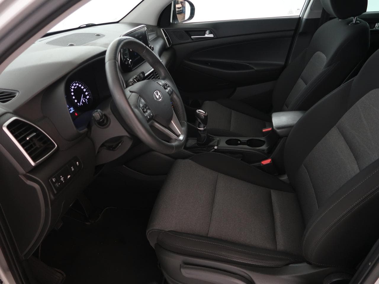 2019 Hyundai TUCSON - 16