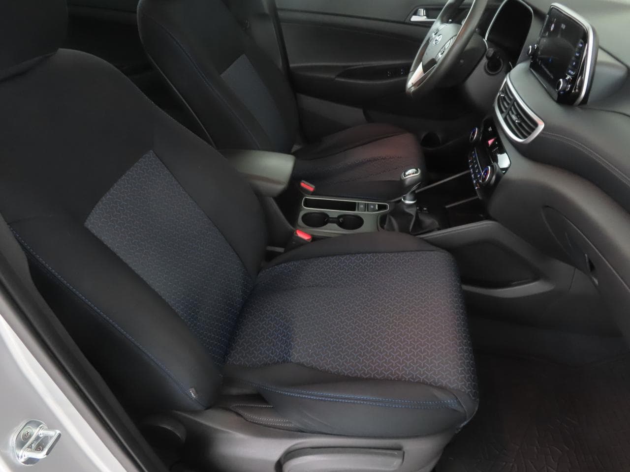 2020 Hyundai TUCSON - 12