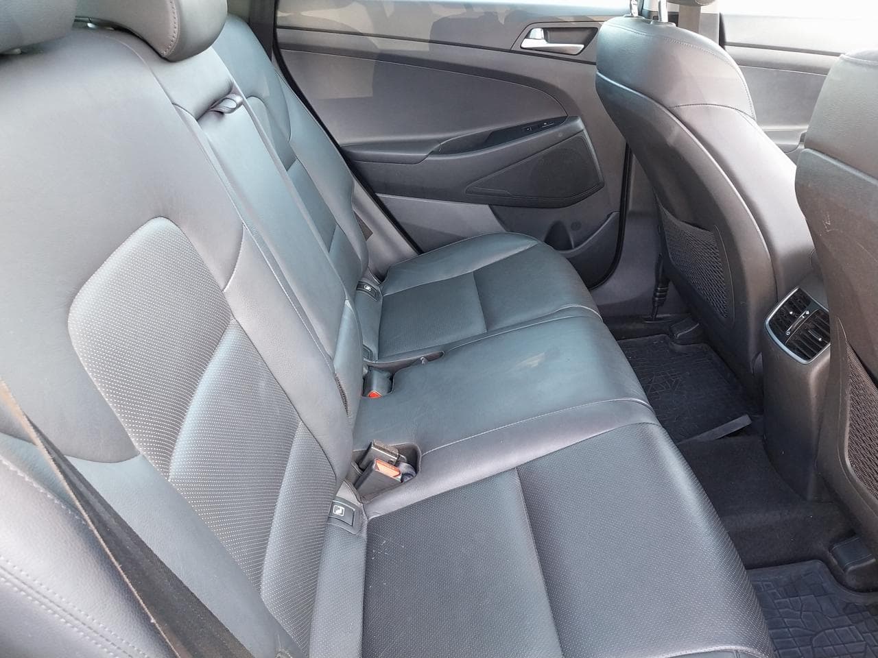 2015 Hyundai TUCSON - 13