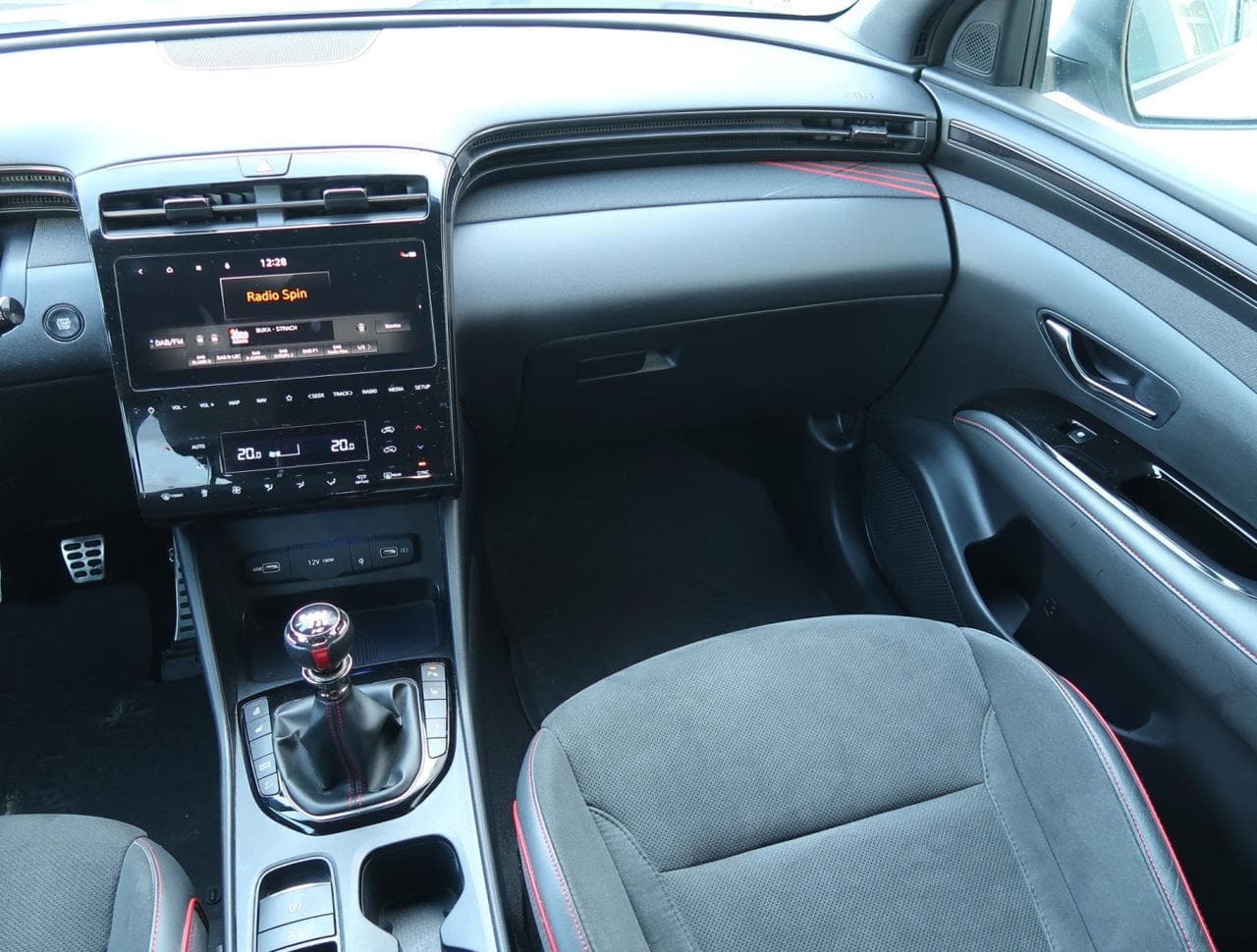 2022 Hyundai TUCSON - 18