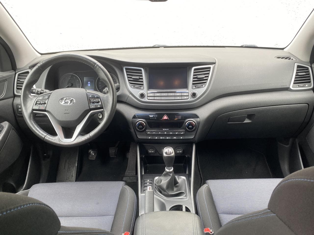 2015 Hyundai TUCSON - 8