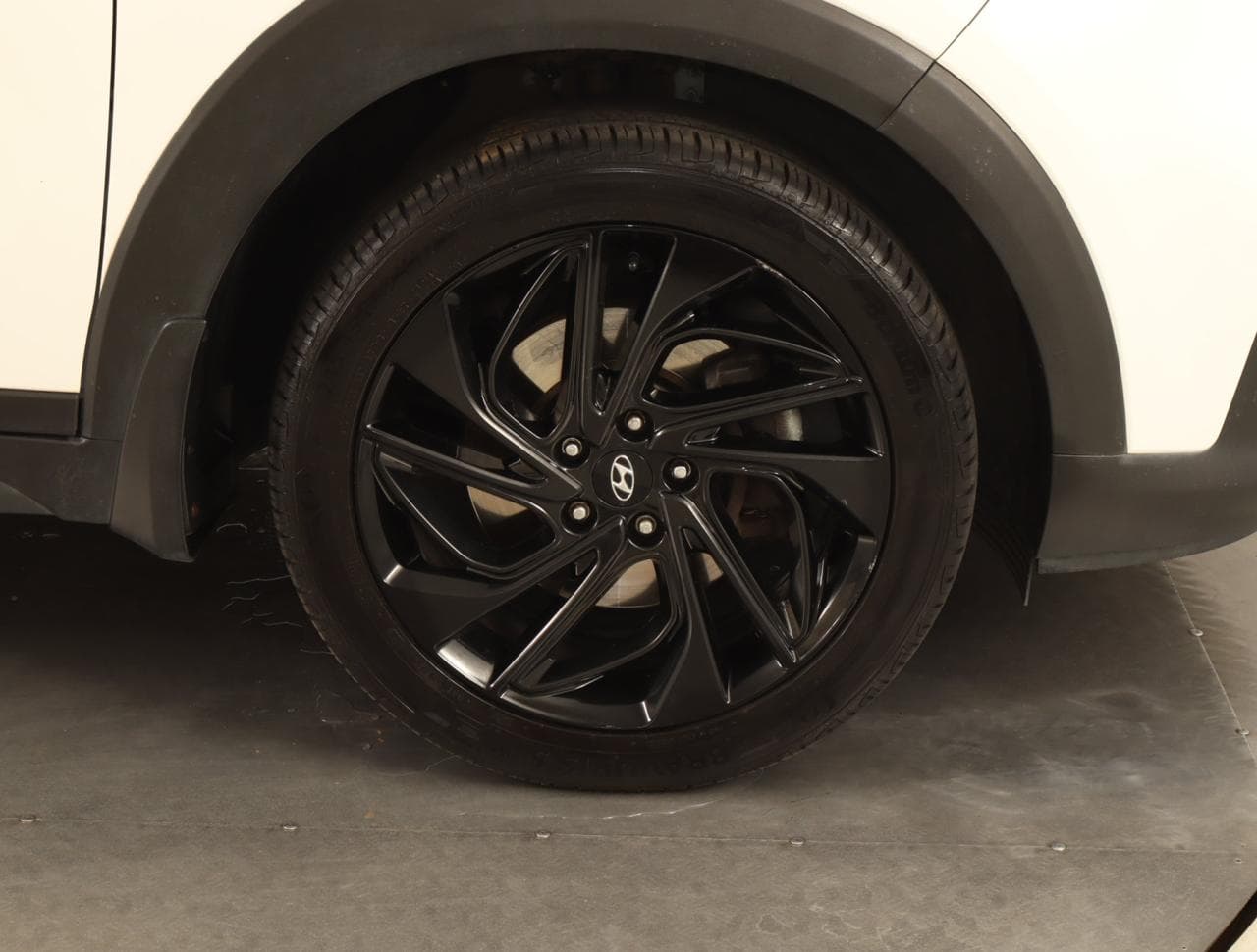 2019 Hyundai TUCSON - 14