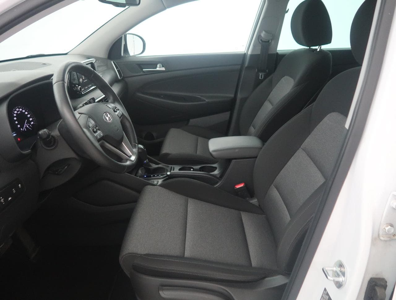 2020 Hyundai TUCSON - 16