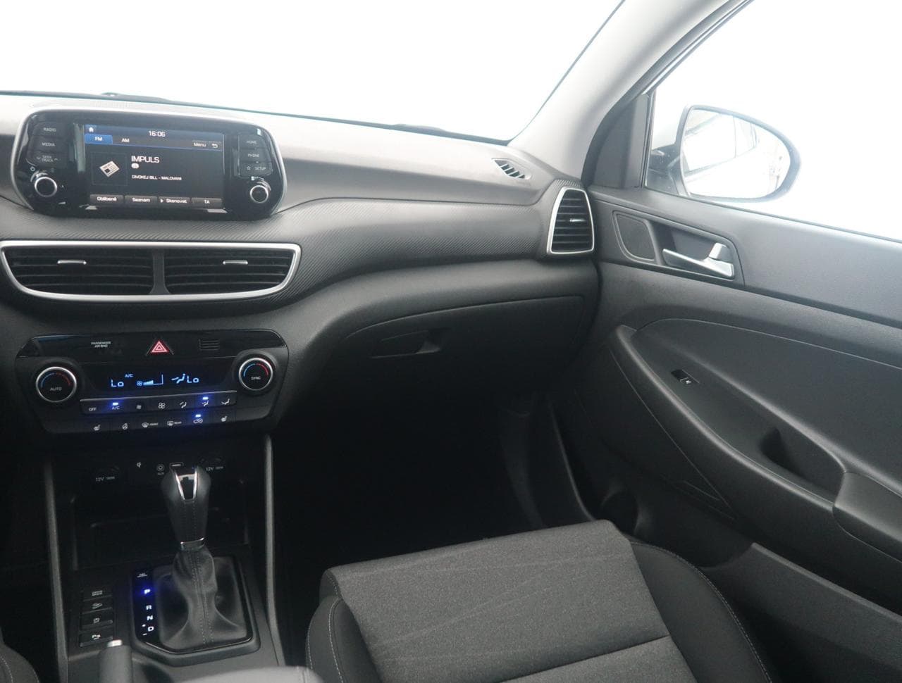 2020 Hyundai TUCSON - 11