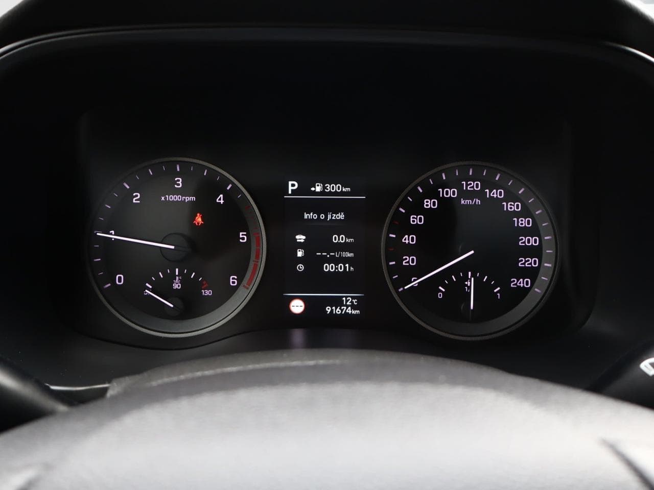 2019 Hyundai TUCSON - 16