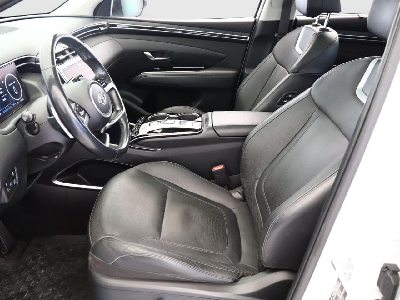 2020 Hyundai TUCSON - 14