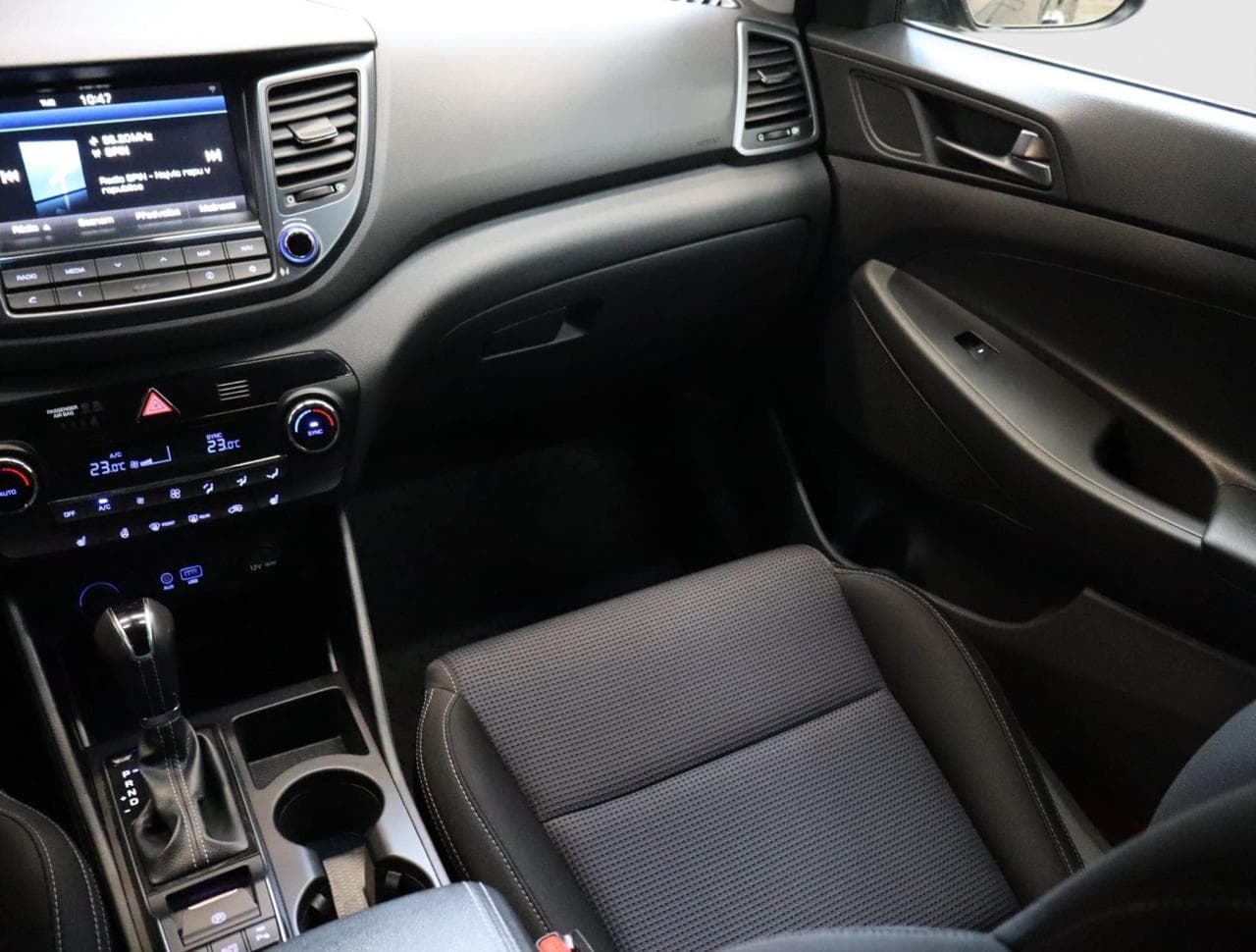 2018 Hyundai TUCSON - 11