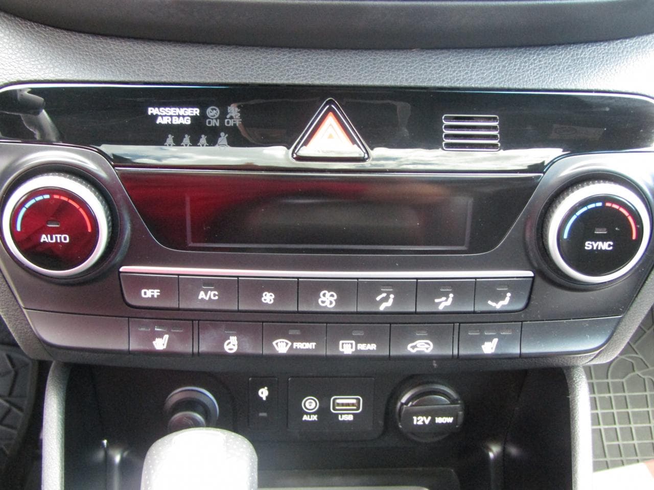 2020 Hyundai TUCSON - 16