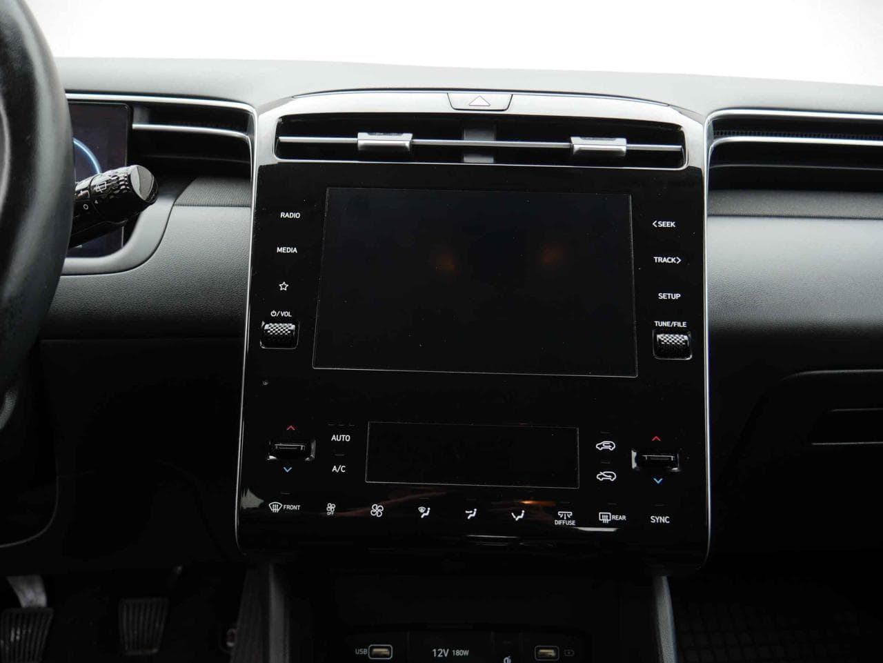 2023 Hyundai TUCSON - 17