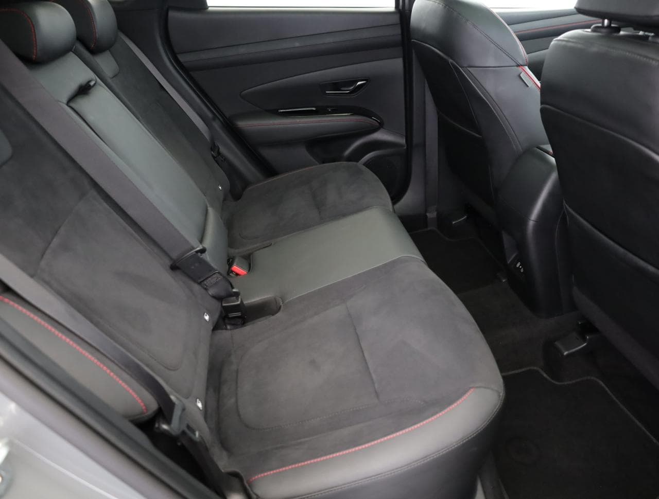 2025 Hyundai TUCSON - 11