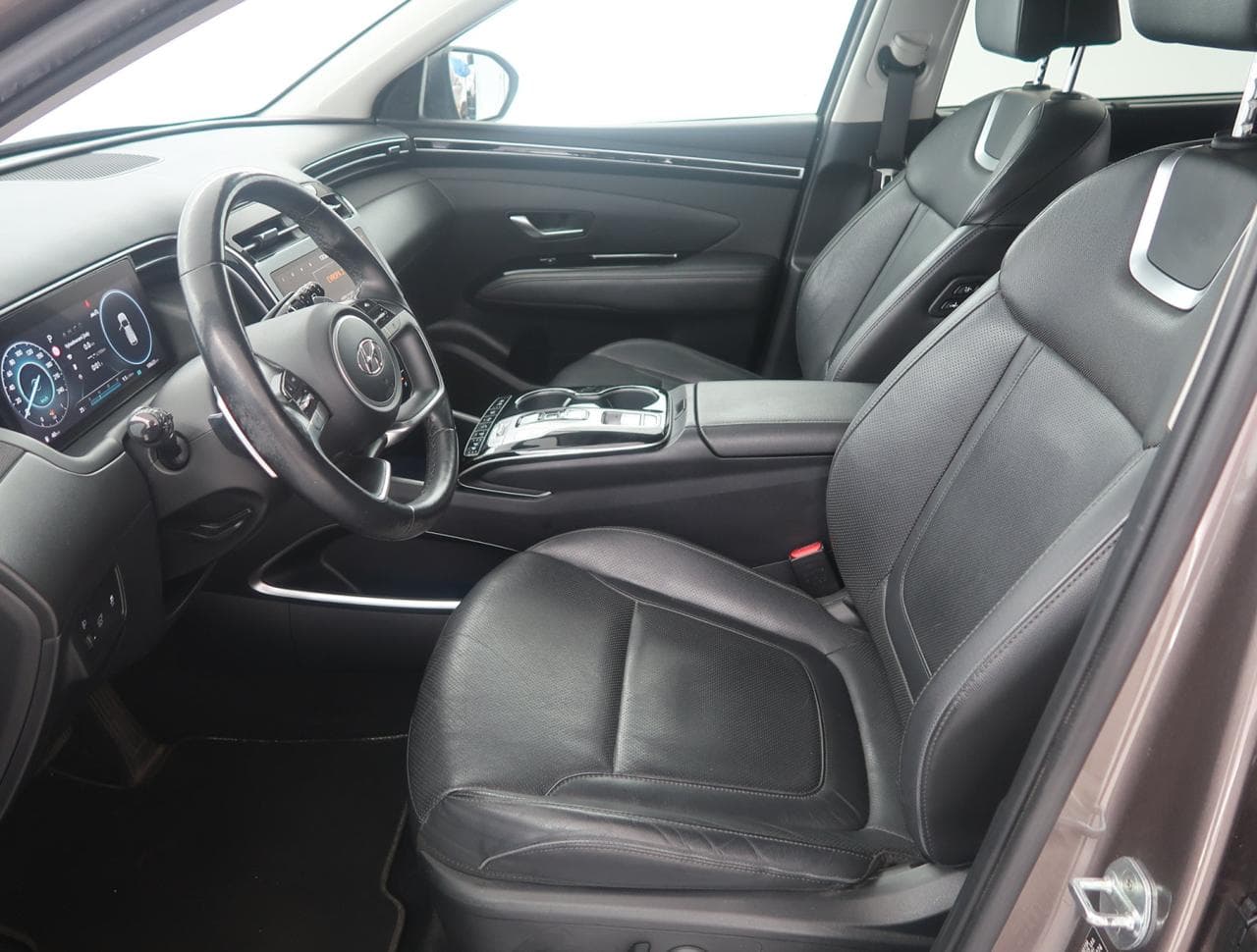2021 Hyundai TUCSON - 16