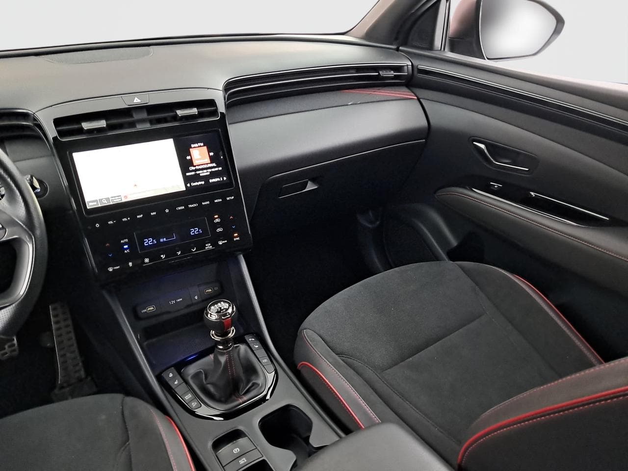 2022 Hyundai TUCSON - 17