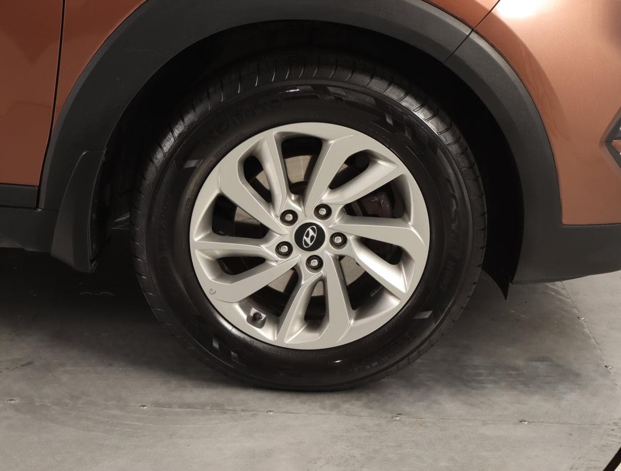 2017 Hyundai TUCSON - 22