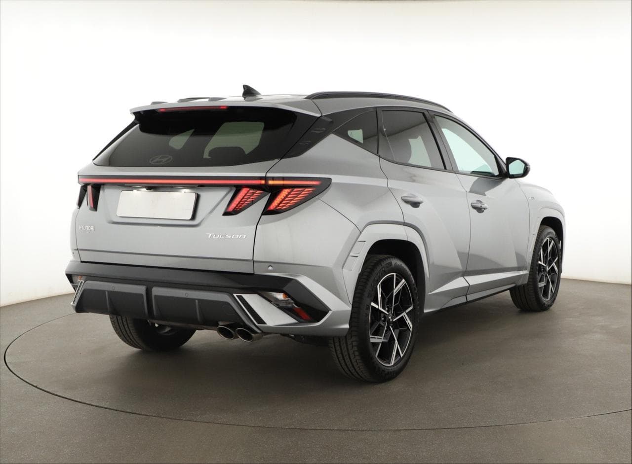 2025 Hyundai TUCSON - 11