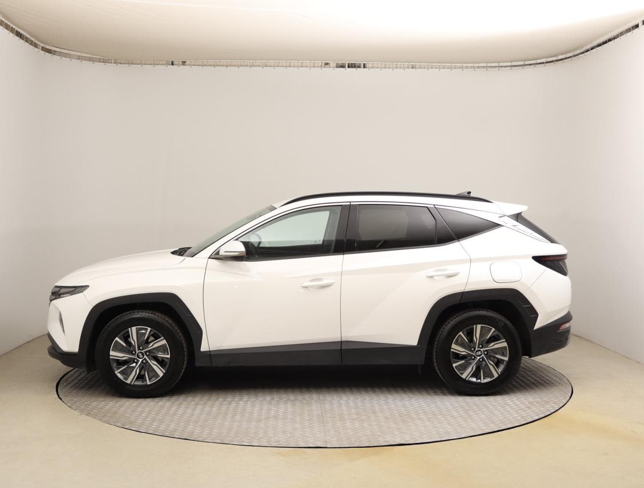 2023 Hyundai TUCSON - 7