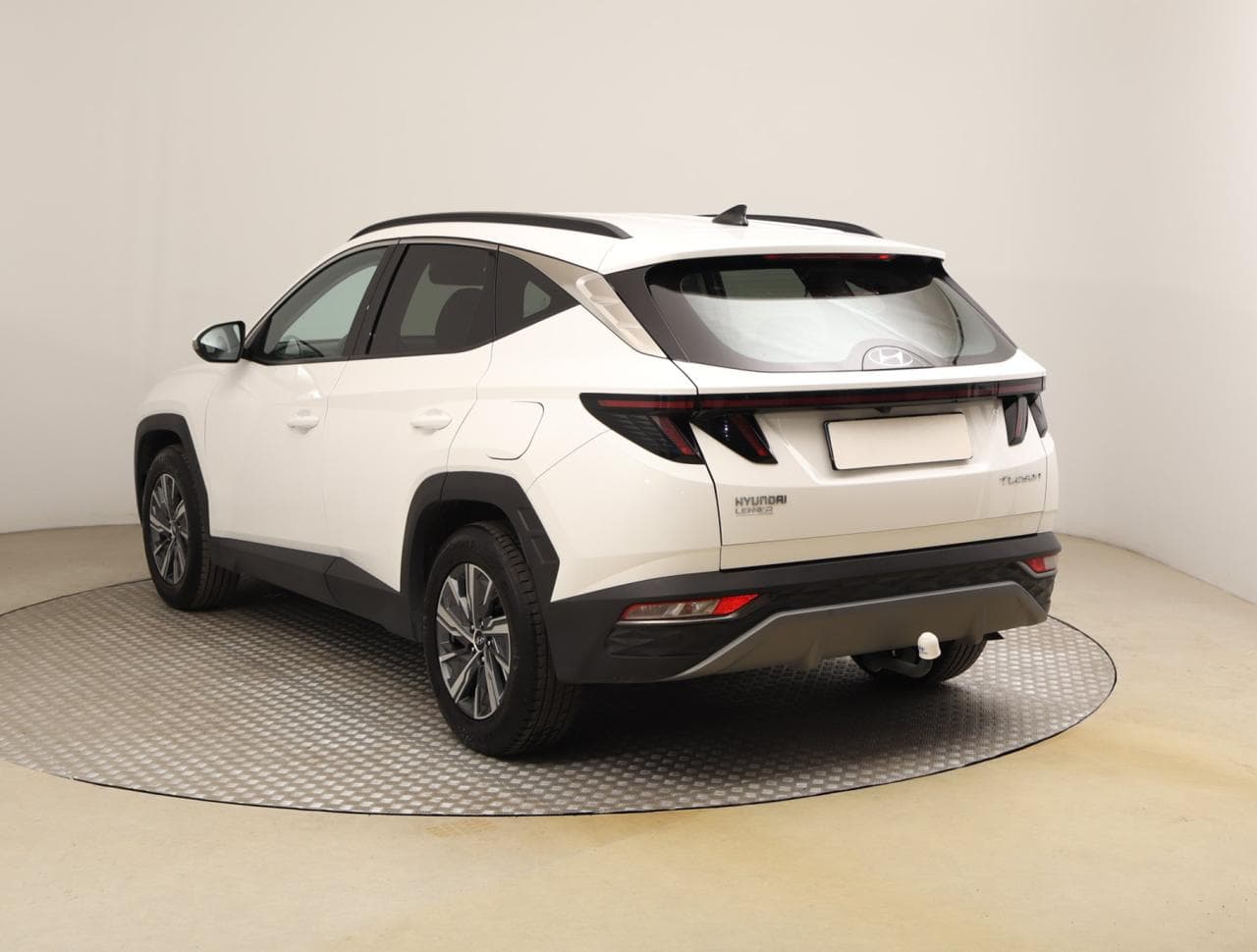 2023 Hyundai TUCSON - 9