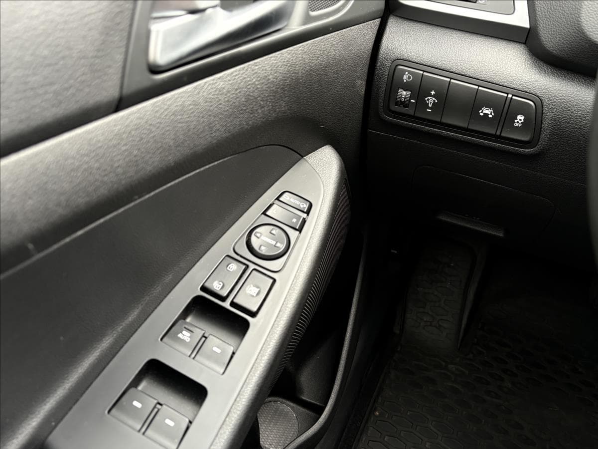 2018 Hyundai TUCSON - 28