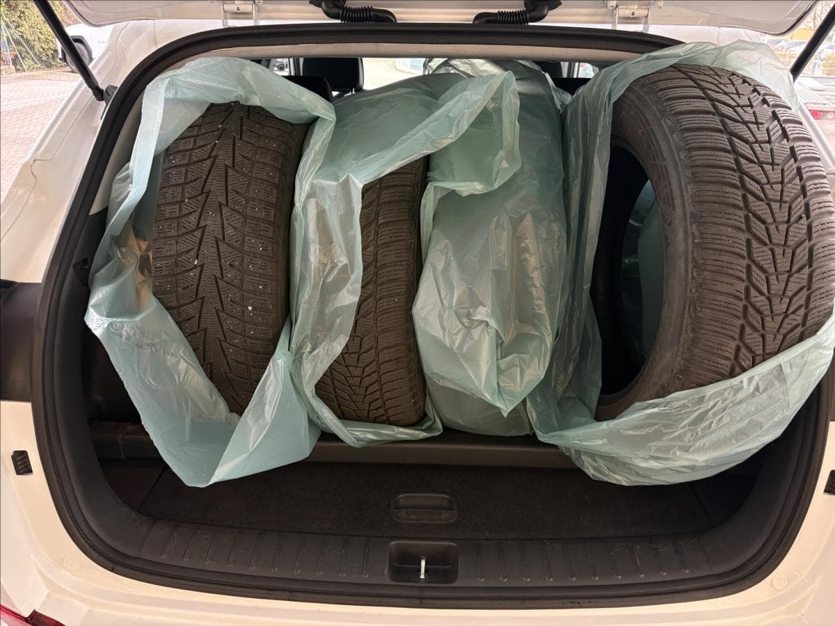 2018 Hyundai TUCSON - 32