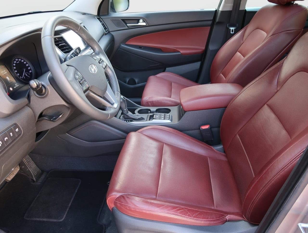 2016 Hyundai TUCSON - 16