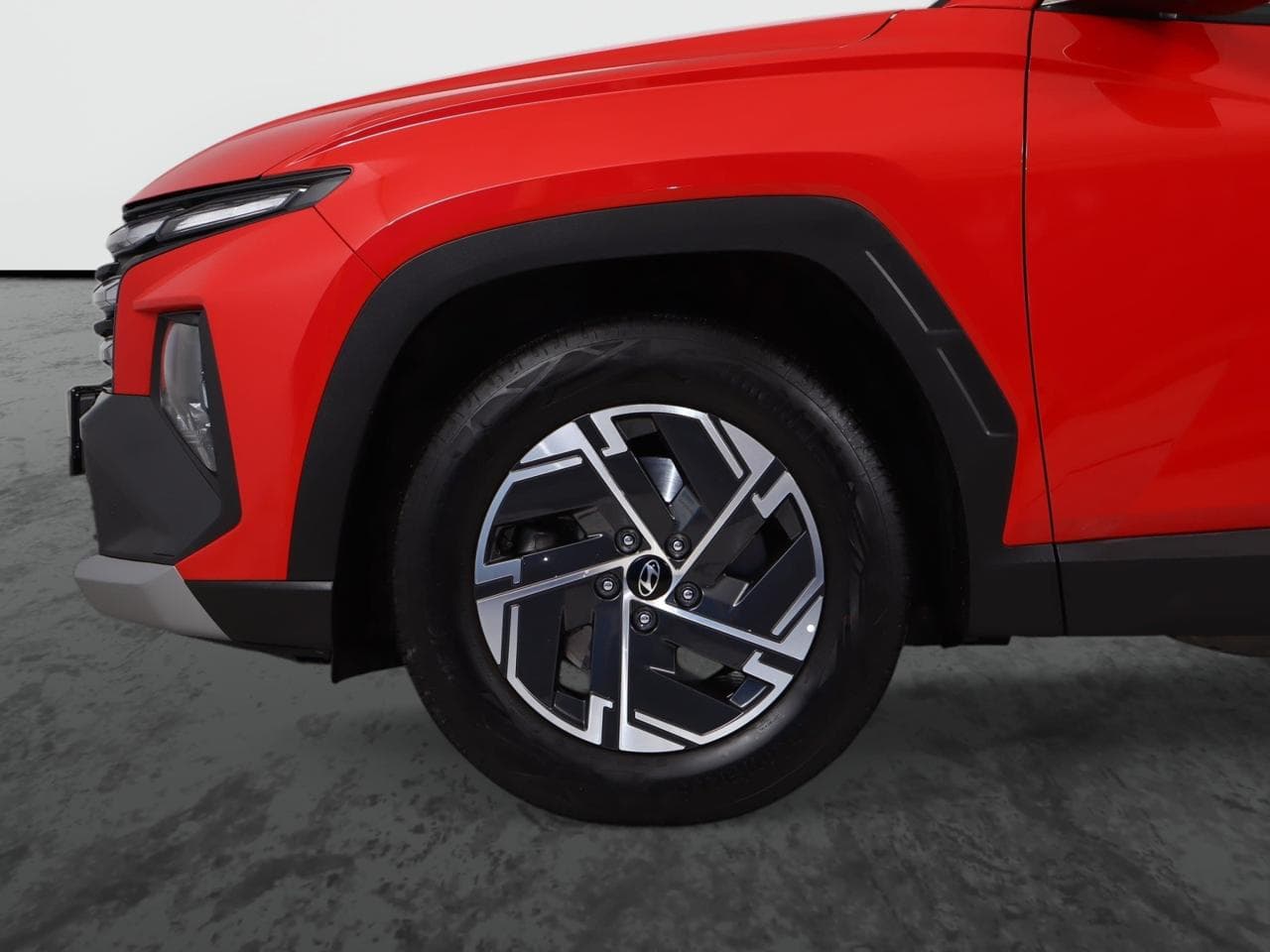 2025 Hyundai TUCSON - 28