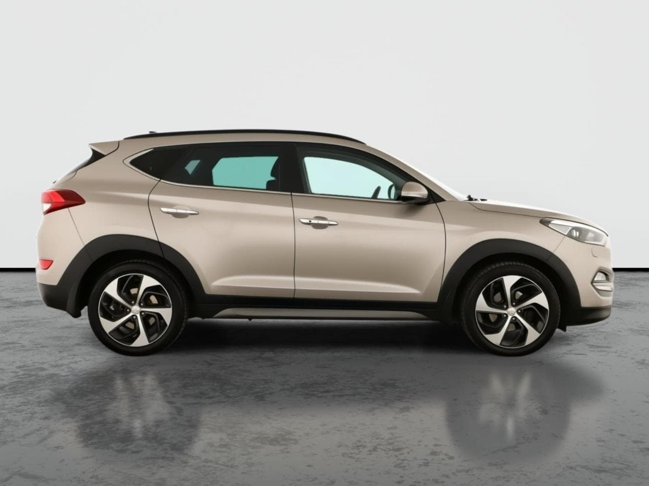 2015 Hyundai TUCSON - 8