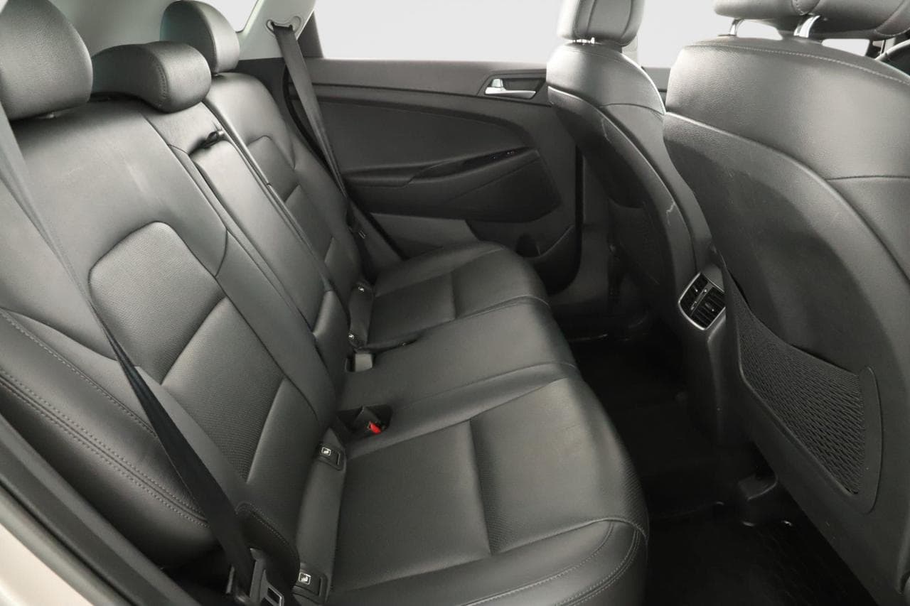 2015 Hyundai TUCSON - 11