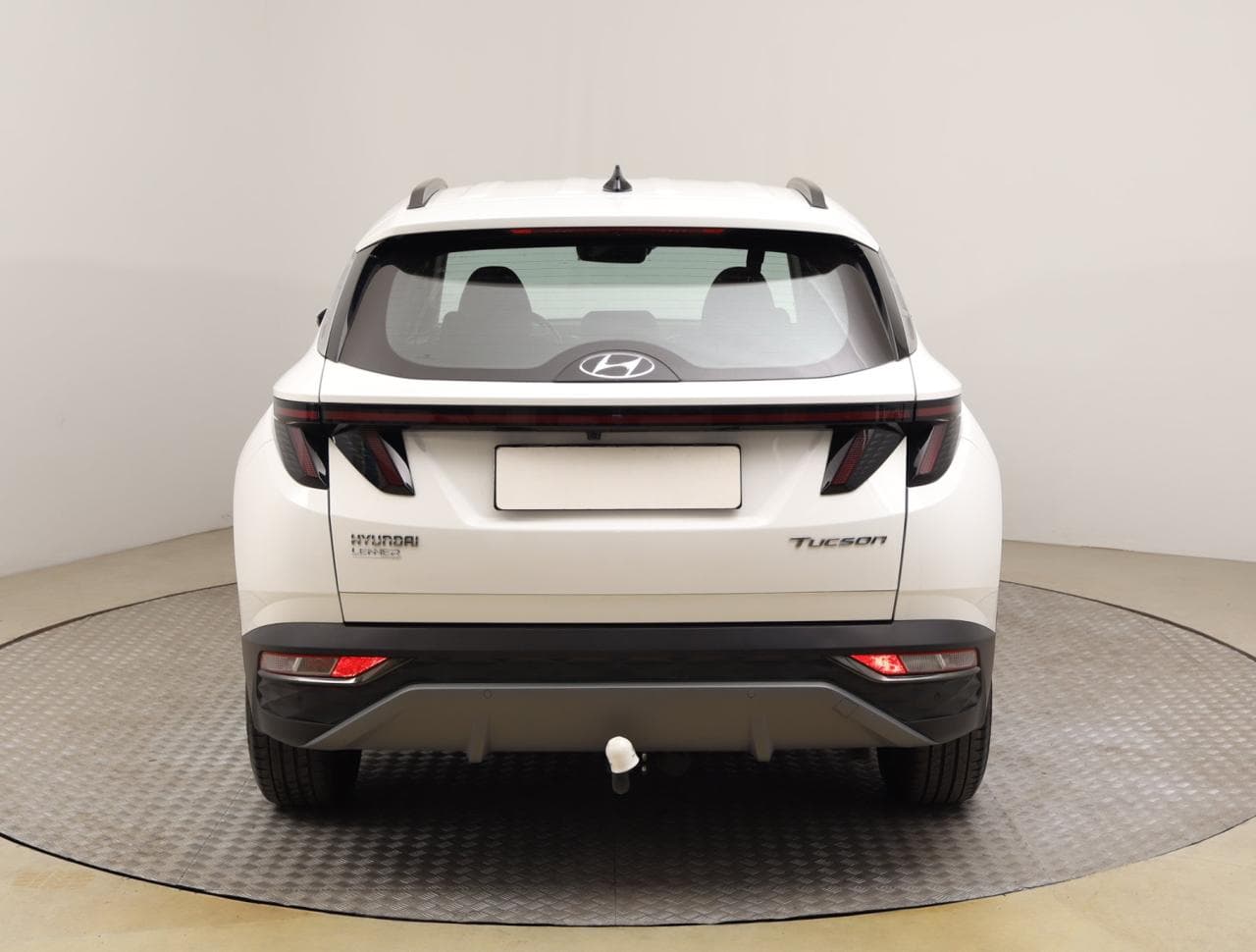 2023 Hyundai TUCSON - 11