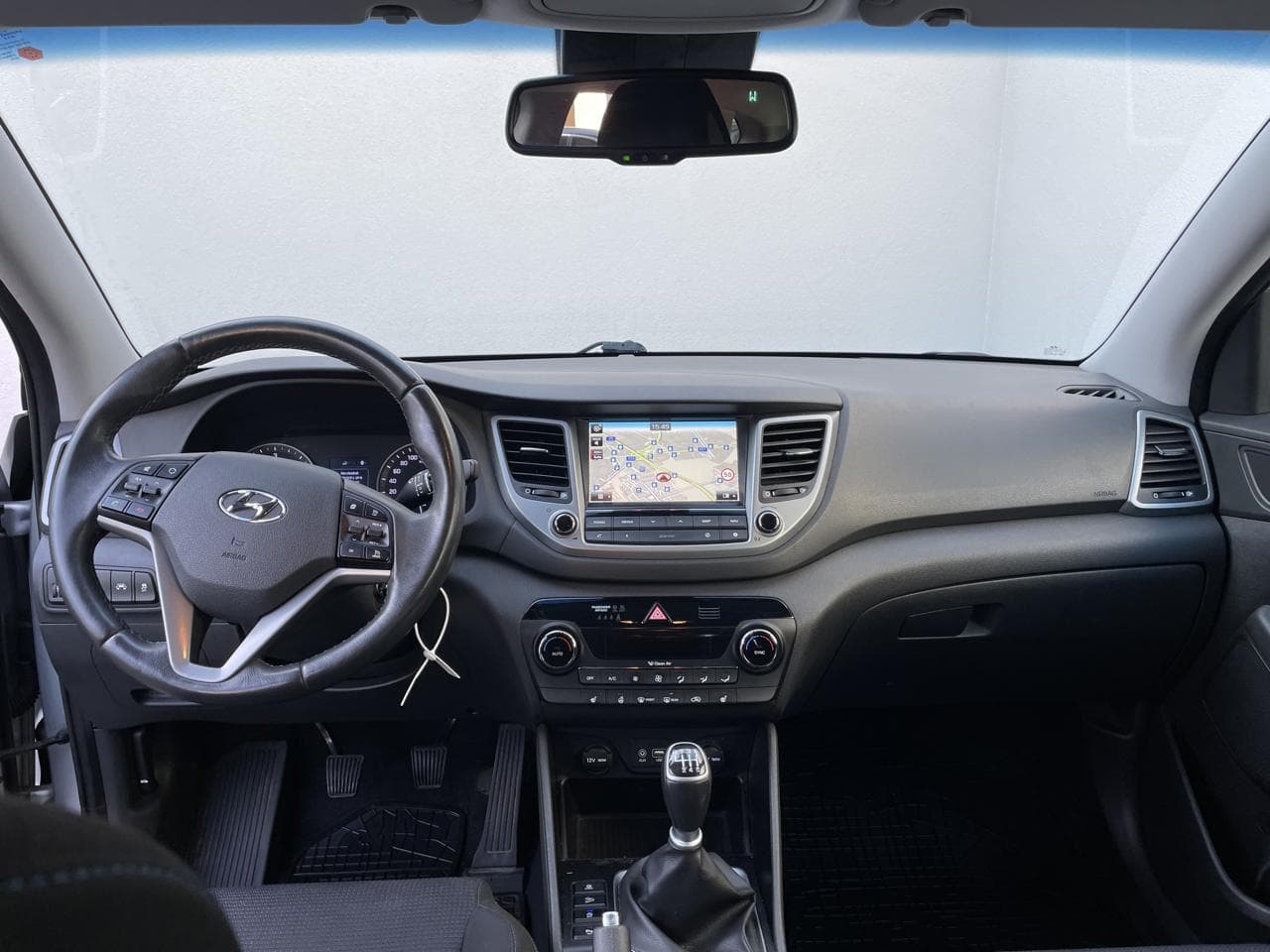 2017 Hyundai TUCSON - 12