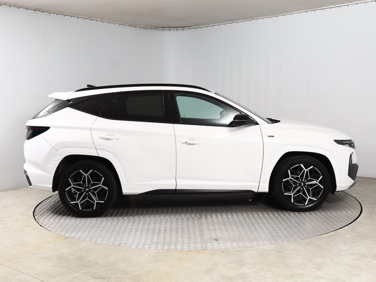 2024 Hyundai TUCSON - 12