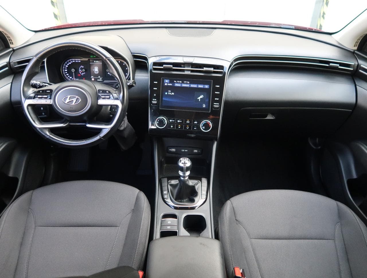 2022 Hyundai TUCSON - 19