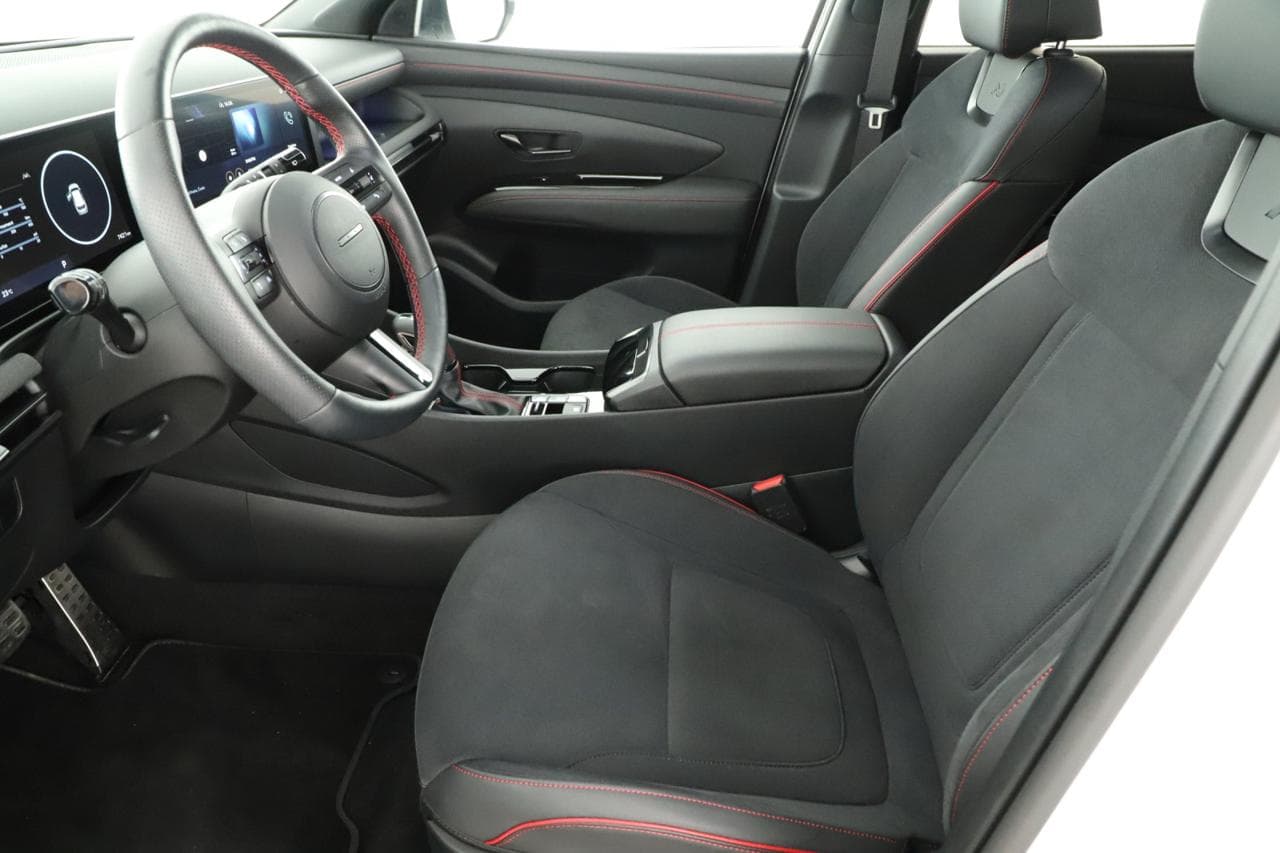 2025 Hyundai TUCSON - 16