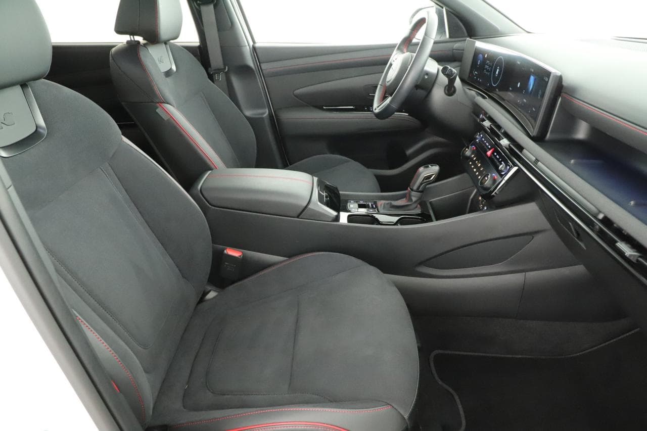 2025 Hyundai TUCSON - 12