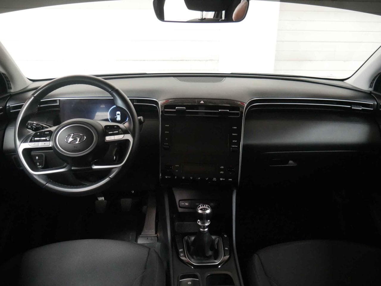 2023 Hyundai TUCSON - 11