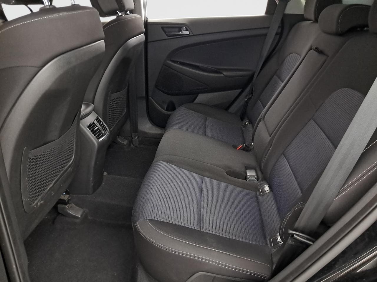 2017 Hyundai TUCSON - 28
