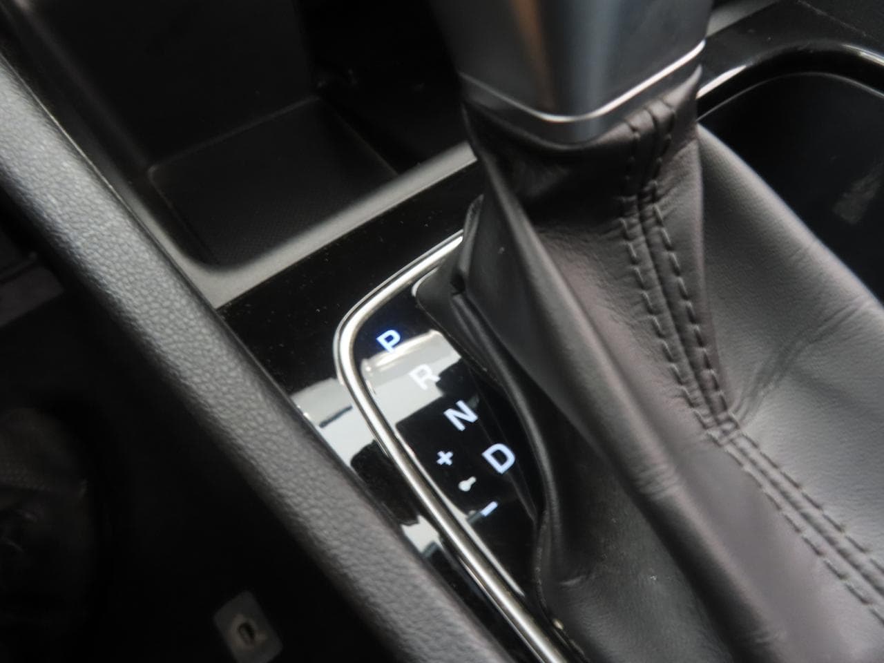 2022 Hyundai TUCSON - 37