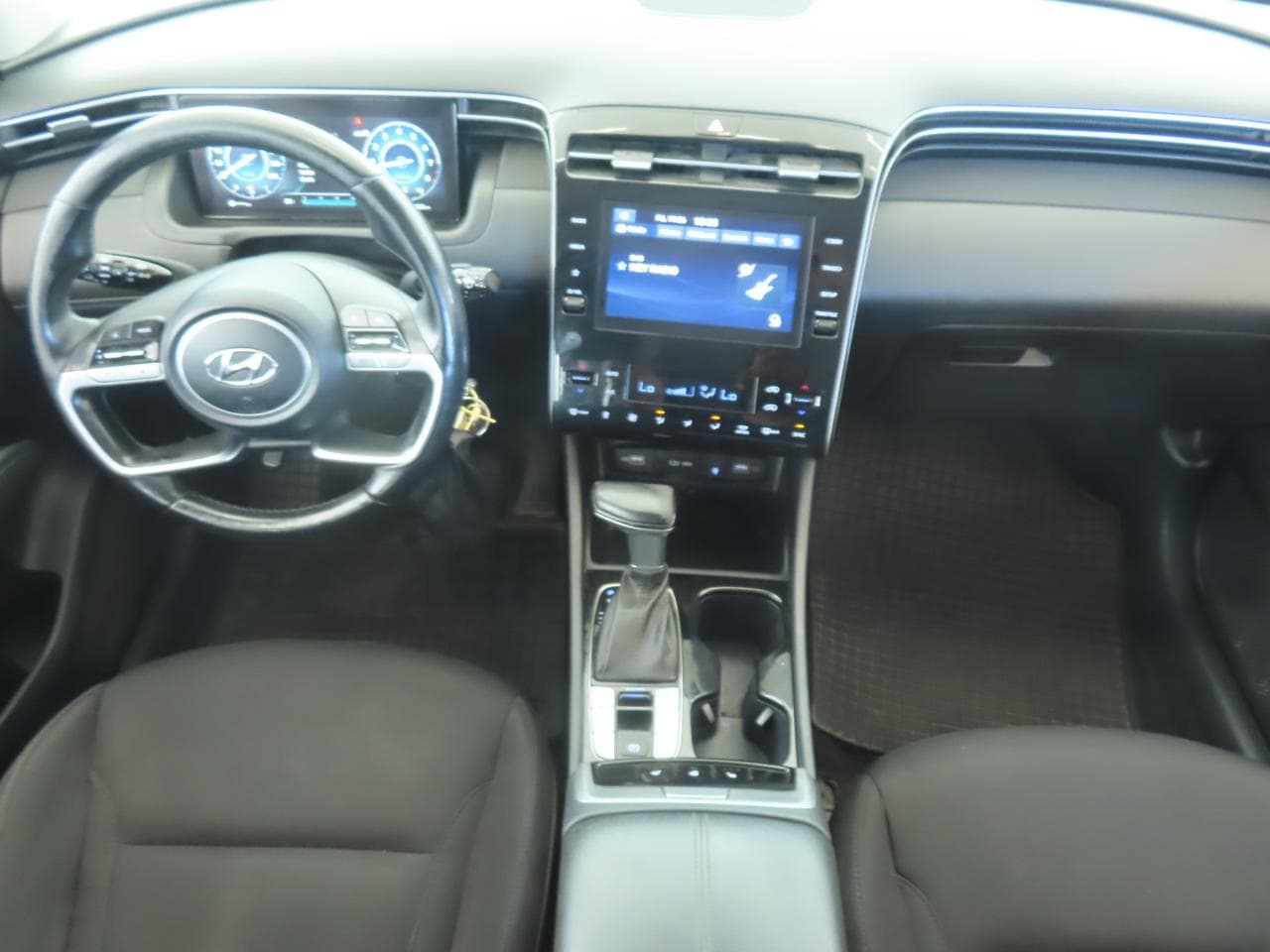 2022 Hyundai TUCSON - 18